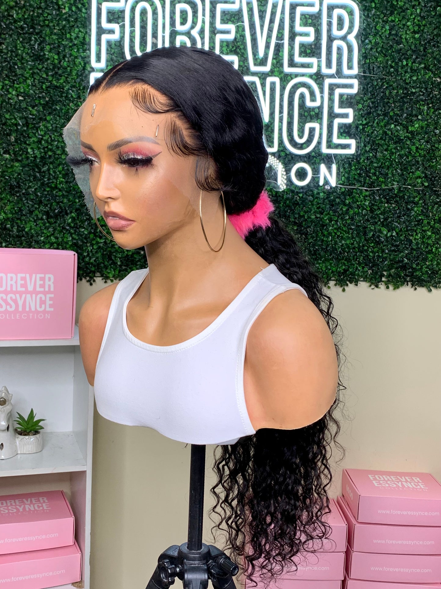 Frontal Wig Construction
